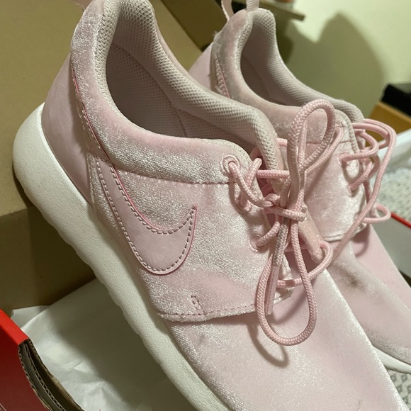 Nike Roshe One Womens Arctic Pink - Picture 3 of 6